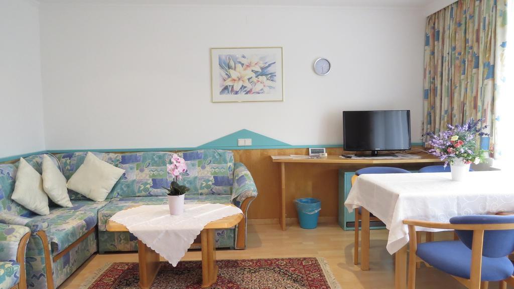 Apartement Maria Trost Graz Exteriör bild